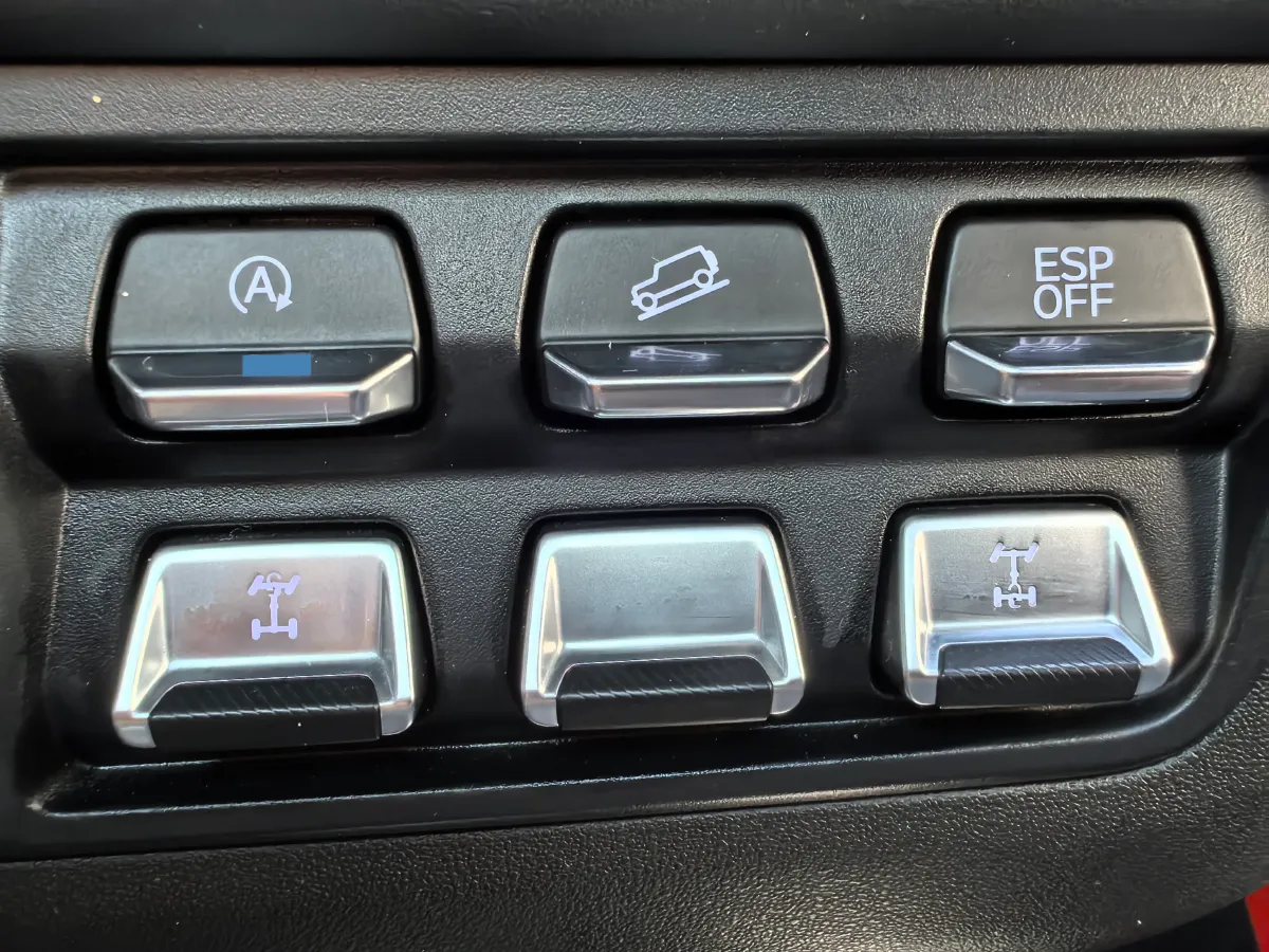 2024 212 212 T01 2.0T 252HP L4 8AT,autocango,china used car exporter,china ev exporter,chinese used car exporter,chinese used ev exporter