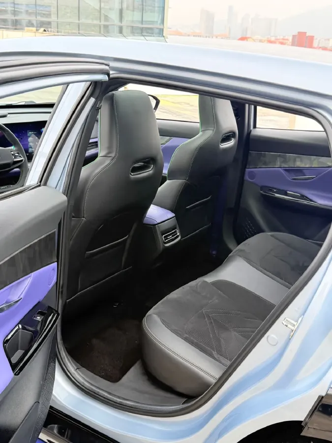2023 ChangAn UNI-T 1.5T 188HP L4 7DCT,autocango,china used car exporter,china ev exporter,chinese used car exporter,chinese used ev exporter