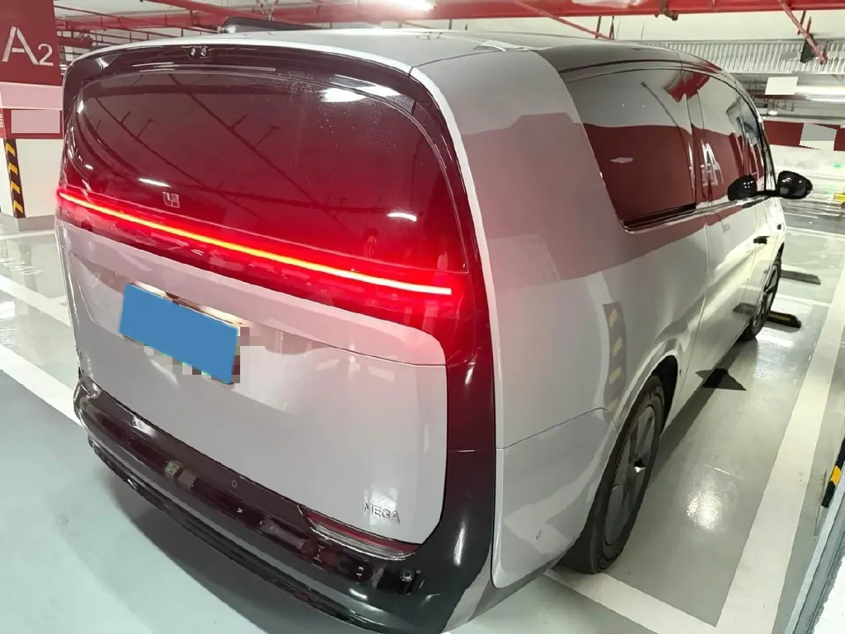 2025 Li MEGA BEV,autocango,china used car exporter,china ev exporter,chinese used car exporter,chinese used ev exporter