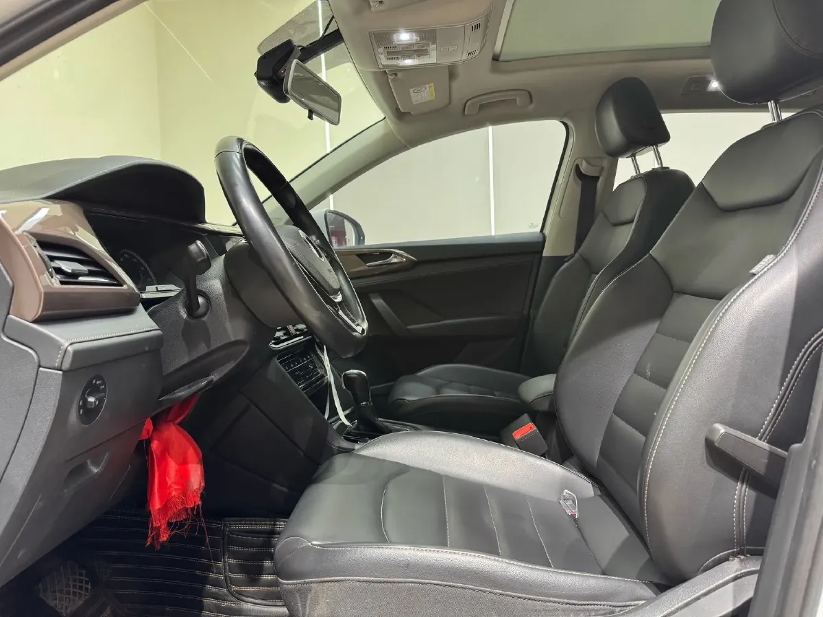 2021 Volkswagen Tharu 1.4T 150HP L4 7DCT,autocango,china used car exporter,china ev exporter,chinese used car exporter,chinese used ev exporter