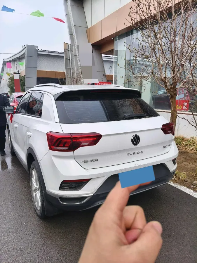 2022 Volkswagen T-Roc 1.4T 150HP L4 7DCT,autocango,china used car exporter,china ev exporter,chinese used car exporter,chinese used ev exporter