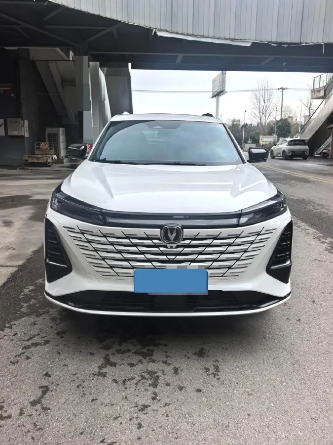 2022 ChangAn CS75 Plus 1.5T 188HP L4 8AT,autocango,china used car exporter,china ev exporter,chinese used car exporter,chinese used ev exporter