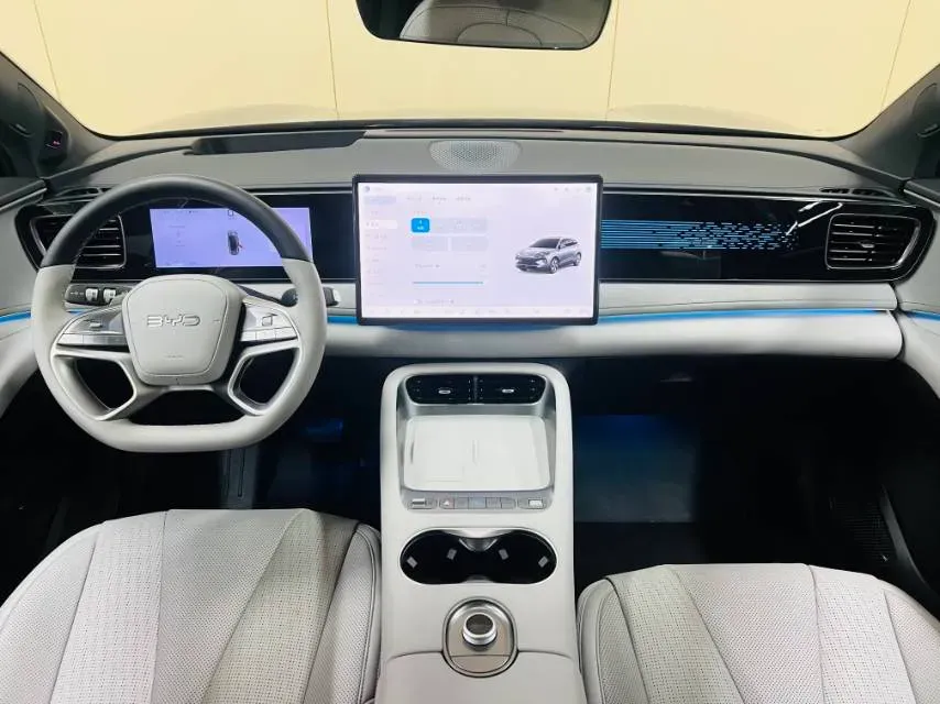 2025 LanDian E5 PLUS 1.5L 95HP L4 E-CVT PHEV,autocango,china used car exporter,china ev exporter,chinese used car exporter,chinese used ev exporter