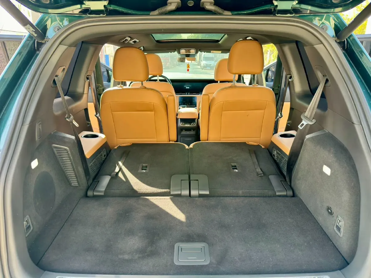 2021 Li ONE Range Extended 131HP REEV 40.5KWH,autocango,china used car exporter,china ev exporter,chinese used car exporter,chinese used ev exporter