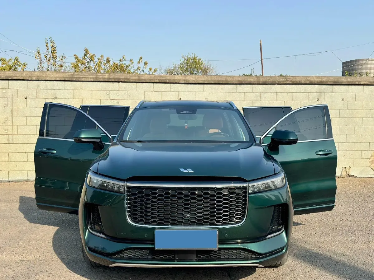 2021 Li ONE Range Extended 131HP REEV 40.5KWH,autocango,china used car exporter,china ev exporter,chinese used car exporter,chinese used ev exporter