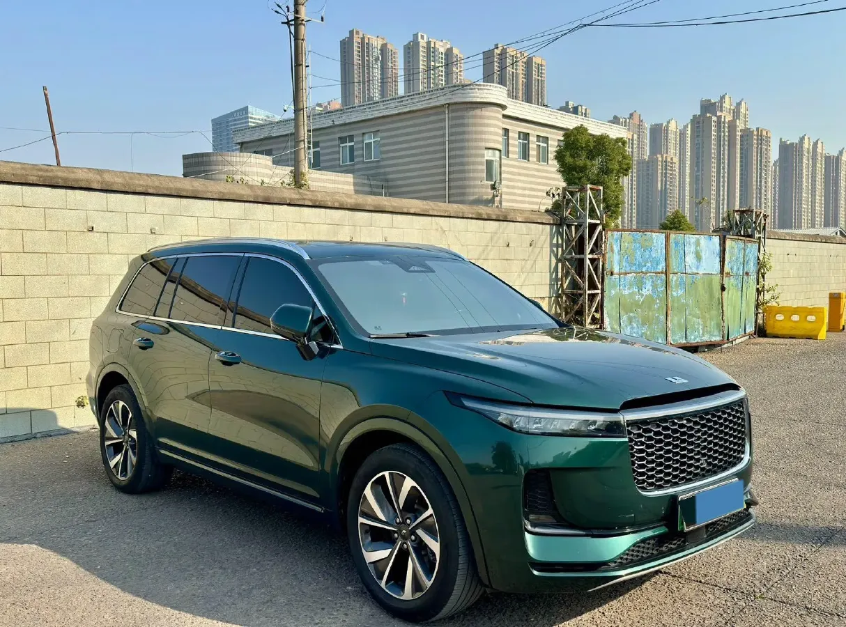 2021 Li ONE Range Extended 131HP REEV 40.5KWH,autocango,china used car exporter,china ev exporter,chinese used car exporter,chinese used ev exporter