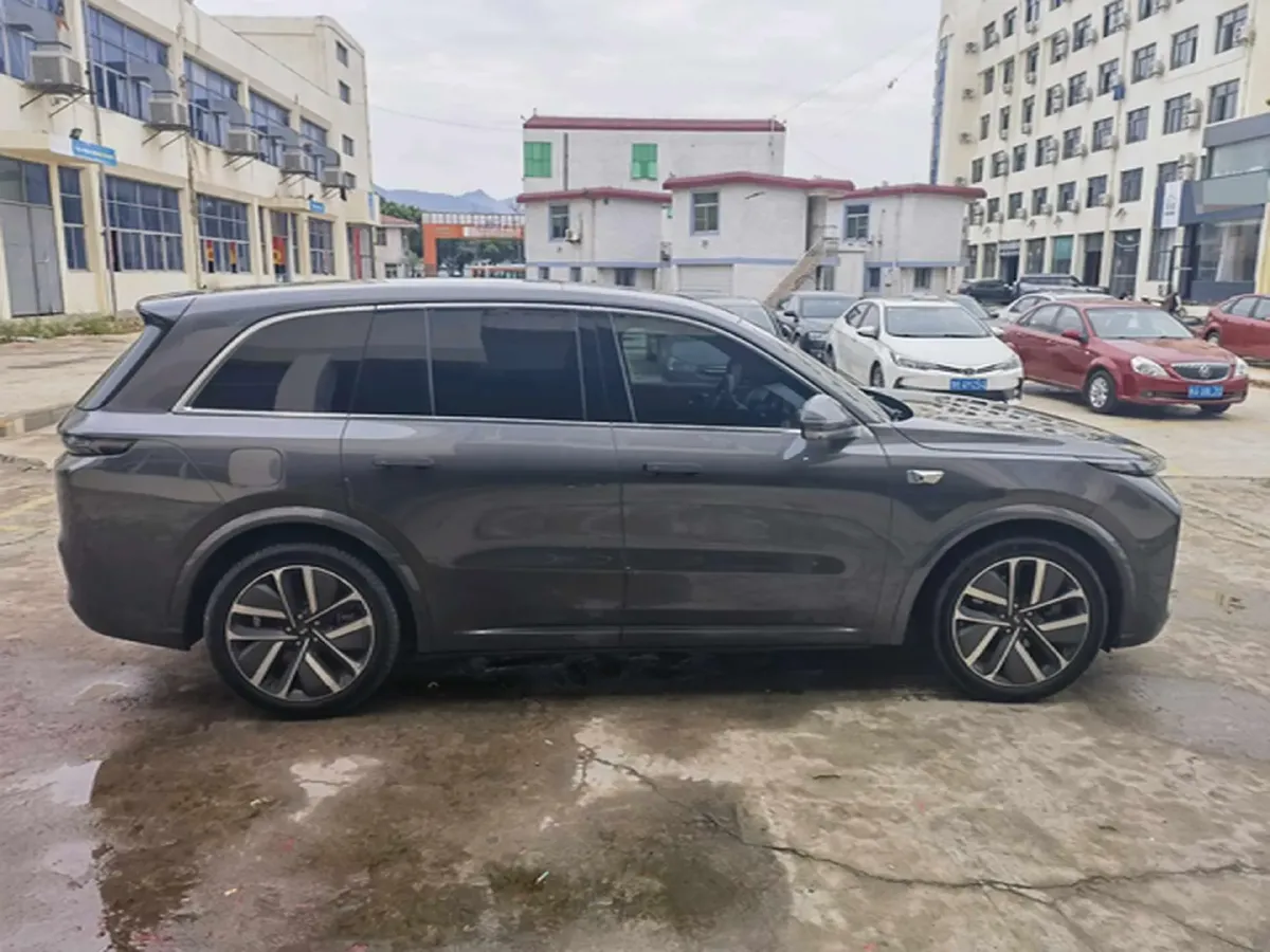 2023 Li L8 Range Extended 154HP REEV 40.9KWH,autocango,china used car exporter,china ev exporter,chinese used car exporter,chinese used ev exporter