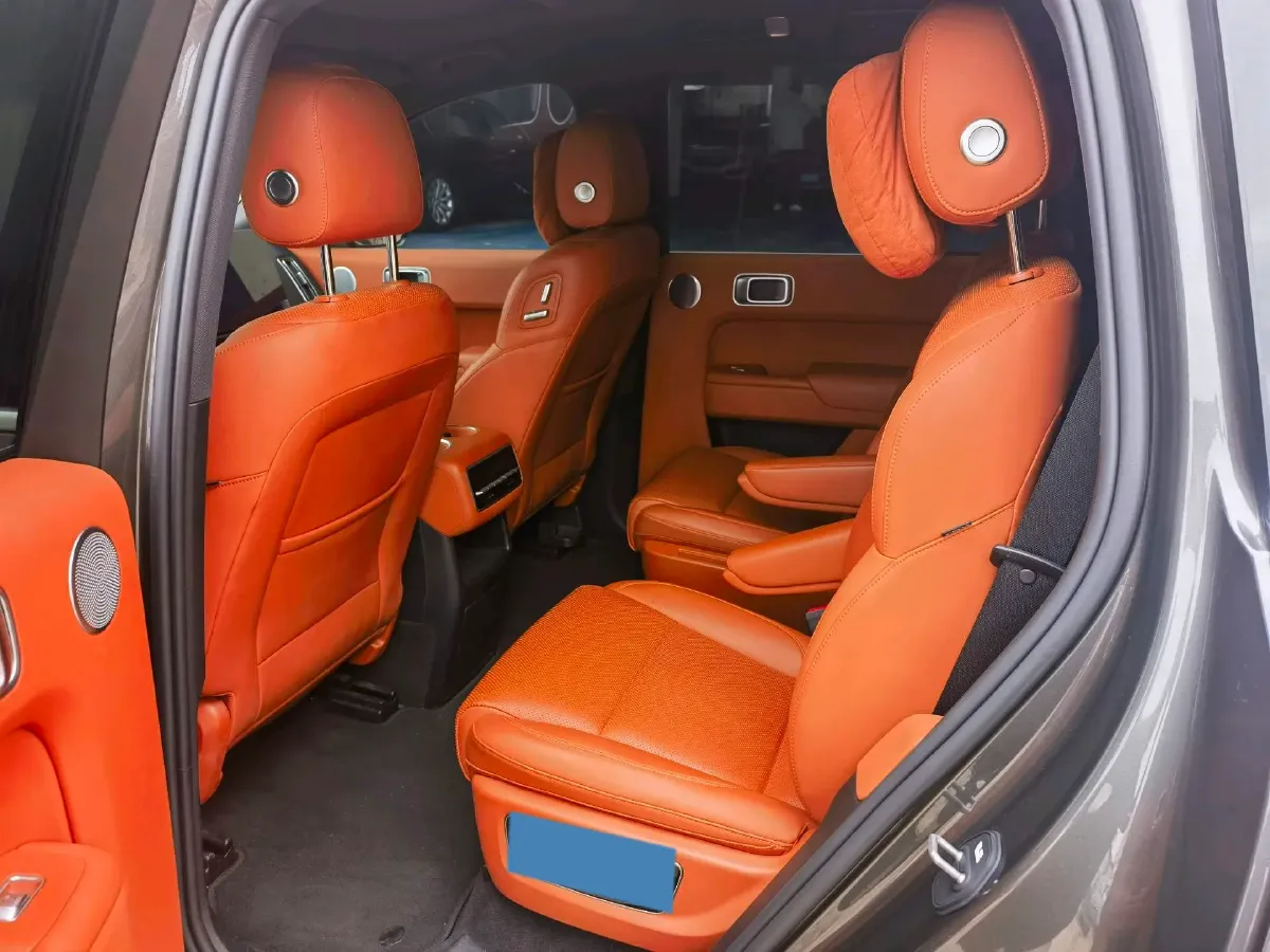 2023 Li L8 Range Extended 154HP REEV 40.9KWH,autocango,china used car exporter,china ev exporter,chinese used car exporter,chinese used ev exporter