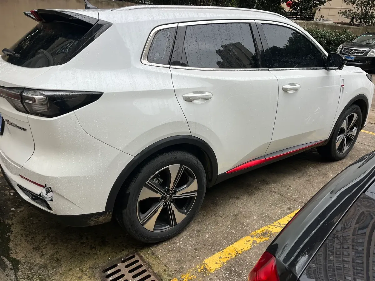 2022 ChangAn Oshan X7 Plus 1.5T 188HP L4 7DCT,autocango,china used car exporter,china ev exporter,chinese used car exporter,chinese used ev exporter