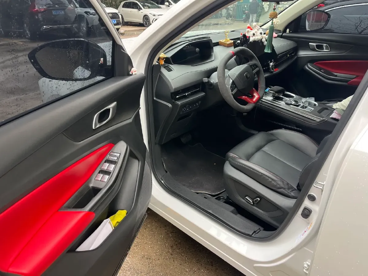 2022 ChangAn Oshan X7 Plus 1.5T 188HP L4 7DCT,autocango,china used car exporter,china ev exporter,chinese used car exporter,chinese used ev exporter