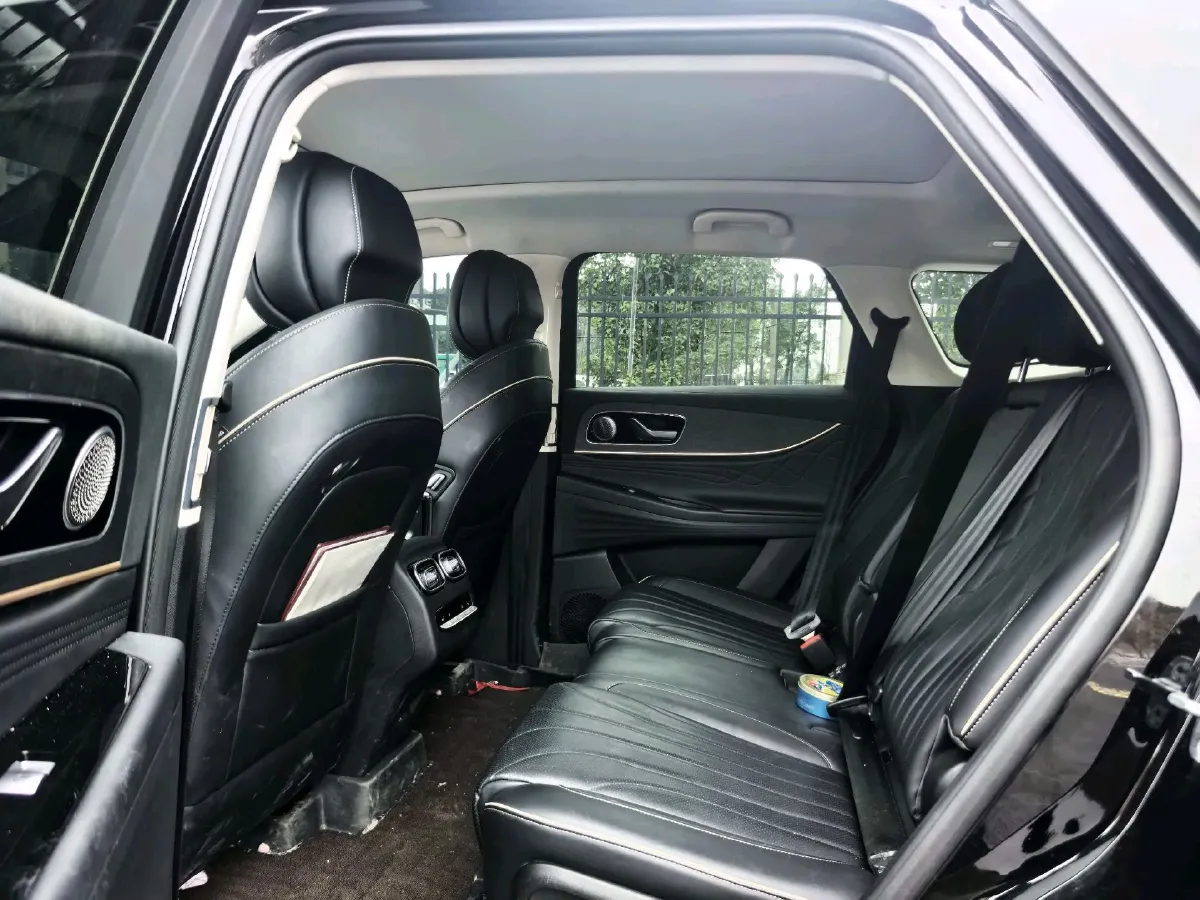 2023 Chery Tiggo 9 2.0T 261HP L4 7DCT,autocango,china used car exporter,china ev exporter,chinese used car exporter,chinese used ev exporter