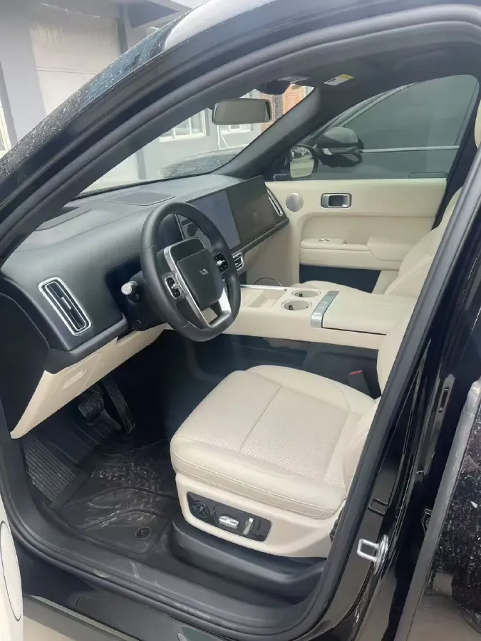 2022 Li L9 Range Extended 154HP REEV 42.6KWH,autocango,china used car exporter,china ev exporter,chinese used car exporter,chinese used ev exporter