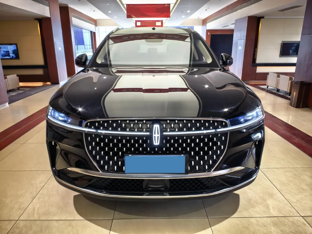 2023 Lincoln Nautilus 2.0T 261HP L4 8AT,autocango,china used car exporter,china ev exporter,chinese used car exporter,chinese used ev exporter