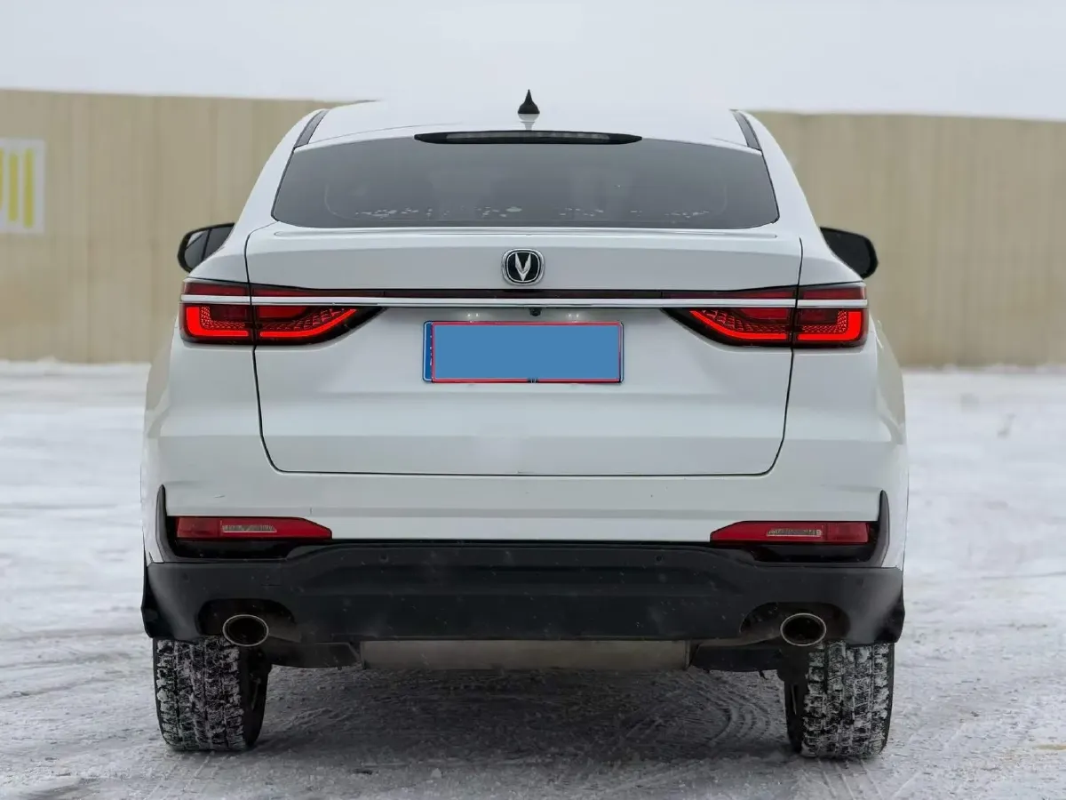 2021 ChangAn CS85 Coupe 1.5T 178HP L4 7DCT,autocango,china used car exporter,china ev exporter,chinese used car exporter,chinese used ev exporter