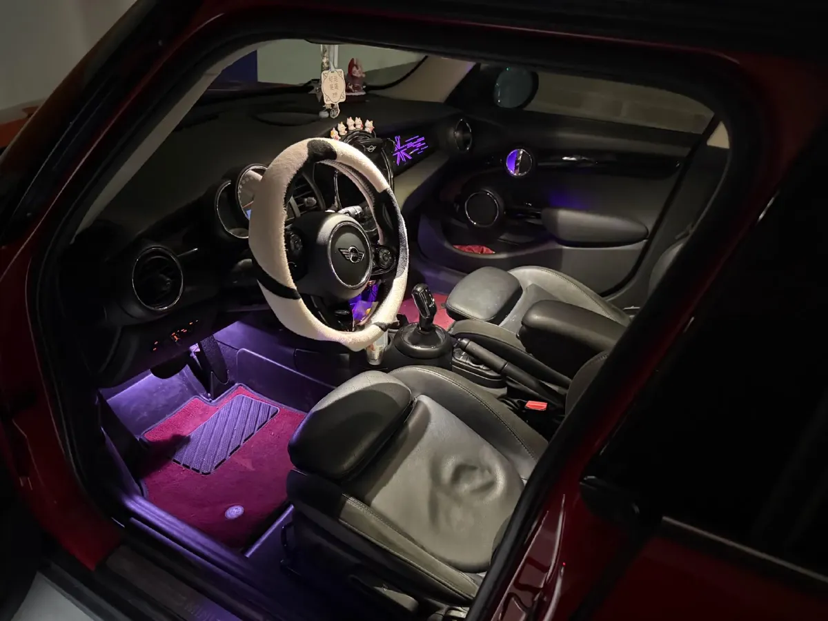 2018 MINI MINI 1.5T 136HP L3 6AT,autocango,china used car exporter,china ev exporter,chinese used car exporter,chinese used ev exporter