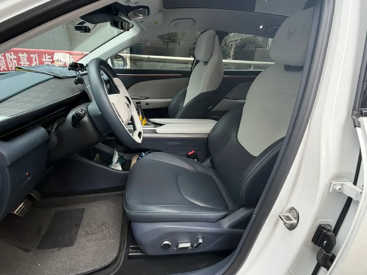 2024 MAXUS DaJia 5 BEV 61.1KWH,autocango,china used car exporter,china ev exporter,chinese used car exporter,chinese used ev exporter