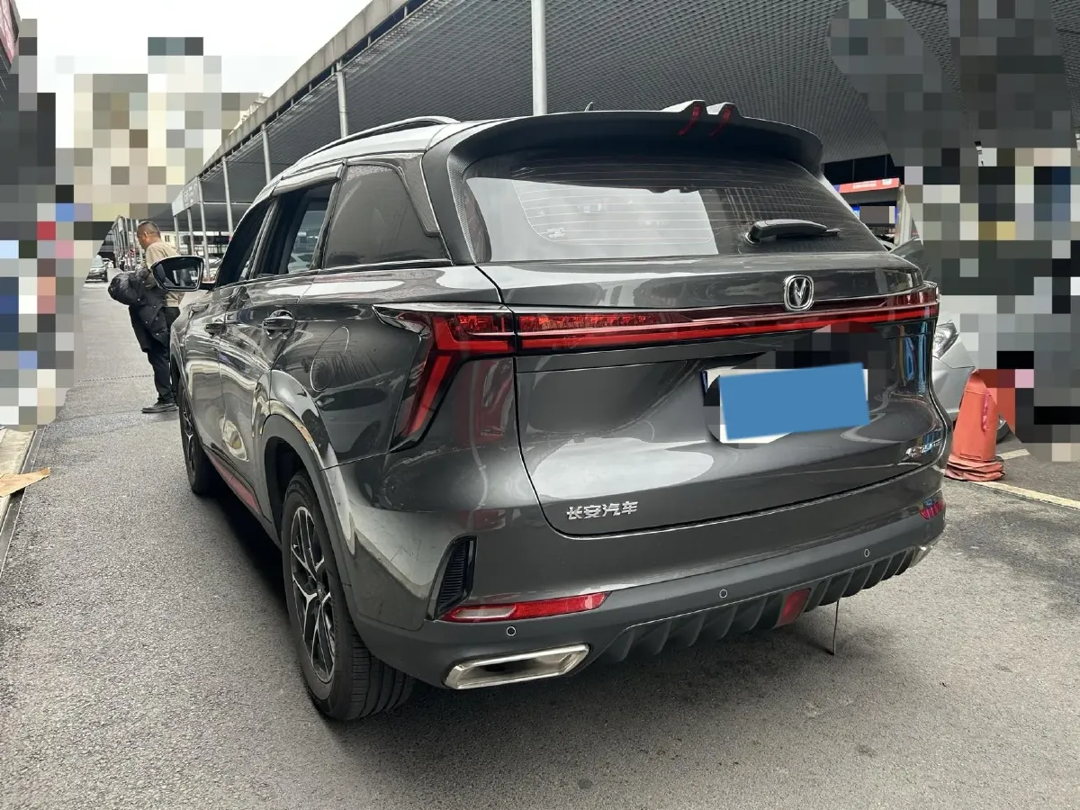 2023 ChangAn CS75 Plus 1.5T 188HP L4 8AT,autocango,china used car exporter,china ev exporter,chinese used car exporter,chinese used ev exporter