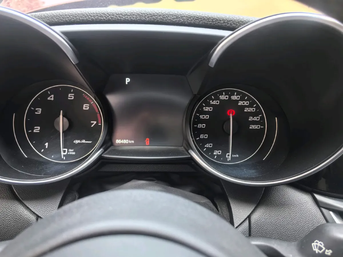 2017 Ford Mustang 2.3T 314HP L4 6AT,autocango,china used car exporter,china ev exporter,chinese used car exporter,chinese used ev exporter