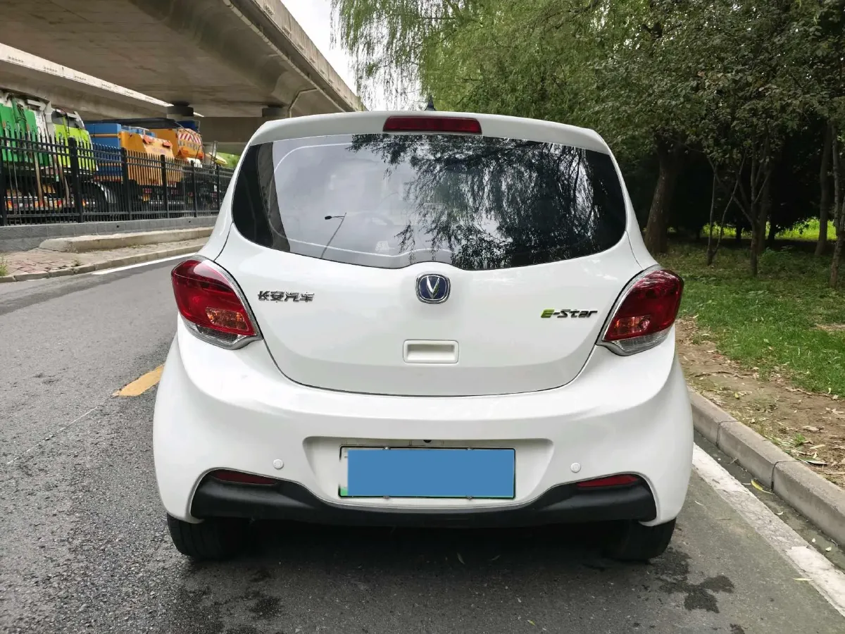 2022 ChangAn BenBen E-Star BEV 31.95KWH,autocango,china used car exporter,china ev exporter,chinese used car exporter,chinese used ev exporter