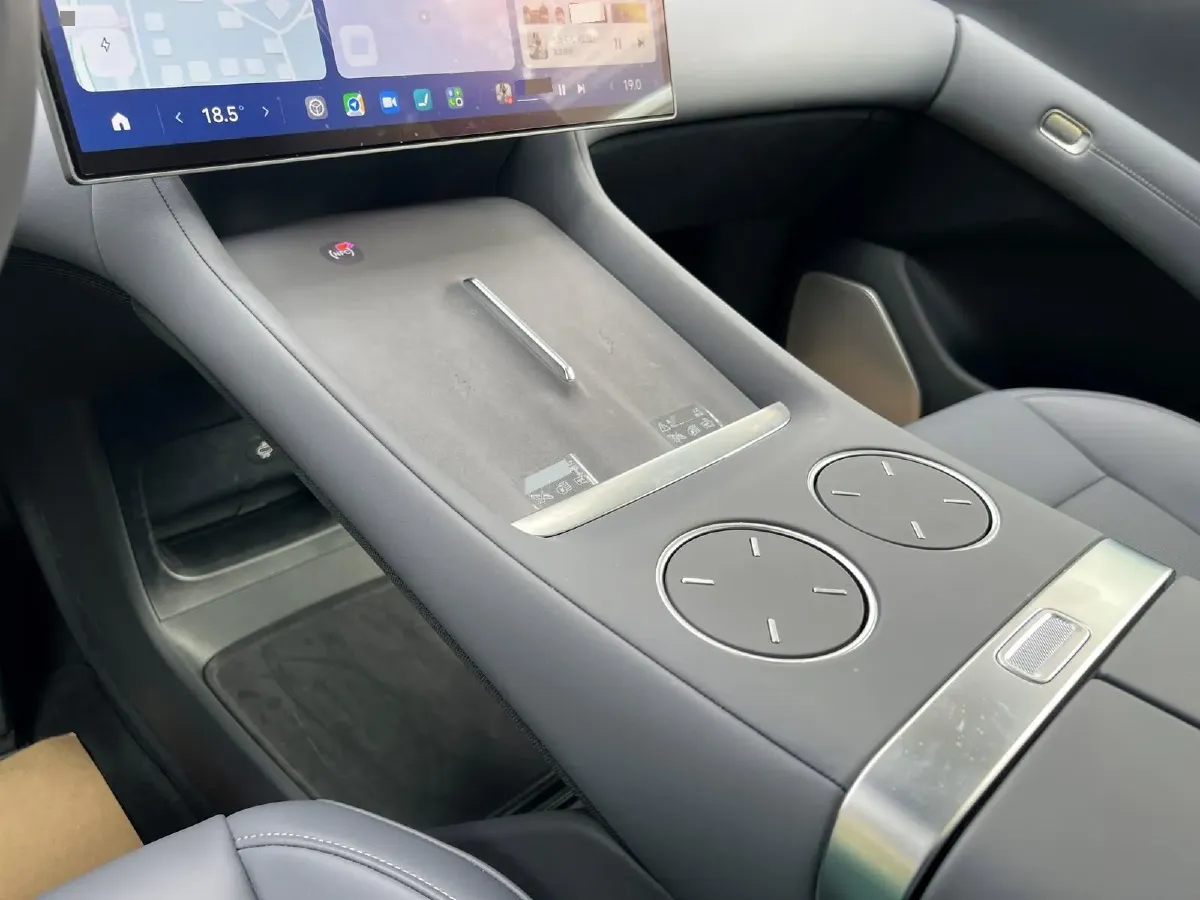 2025 MI YU7 BEV 96.3KWH,autocango,china used car exporter,china ev exporter,chinese used car exporter,chinese used ev exporter