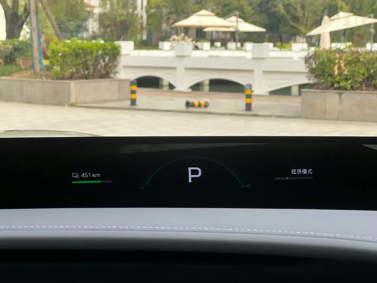 2025 MI YU7 BEV 96.3KWH,autocango,china used car exporter,china ev exporter,chinese used car exporter,chinese used ev exporter