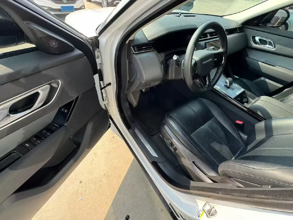 2024 Land Rover Range Rover Velar 2.0T 250HP L4 8AT,autocango,china used car exporter,china ev exporter,chinese used car exporter,chinese used ev exporter