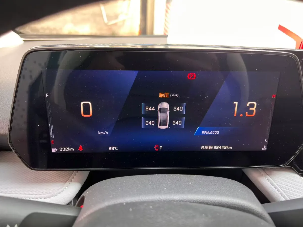 2024 Chevrolet Monza 1.5L 113HP L4 6DCT,autocango,china used car exporter,china ev exporter,chinese used car exporter,chinese used ev exporter