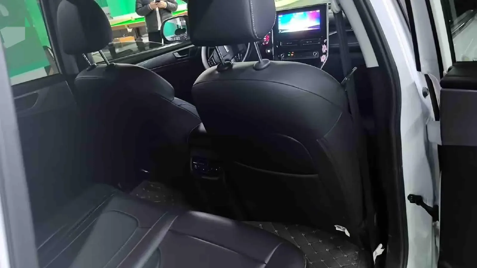 2023 Haval M6 1.5T 150HP L4 7DCT,autocango,china used car exporter,china ev exporter,chinese used car exporter,chinese used ev exporter