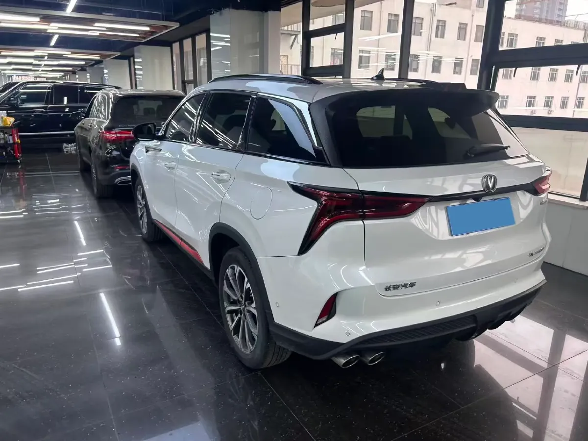2020 ChangAn CS75 Plus 2.0T 233HP L4 8AT,autocango,china used car exporter,china ev exporter,chinese used car exporter,chinese used ev exporter
