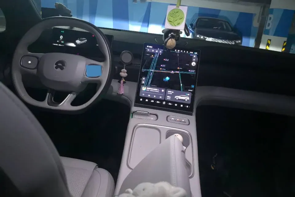 2024 NIO ES6 BEV 75KWH,autocango,china used car exporter,china ev exporter,chinese used car exporter,chinese used ev exporter