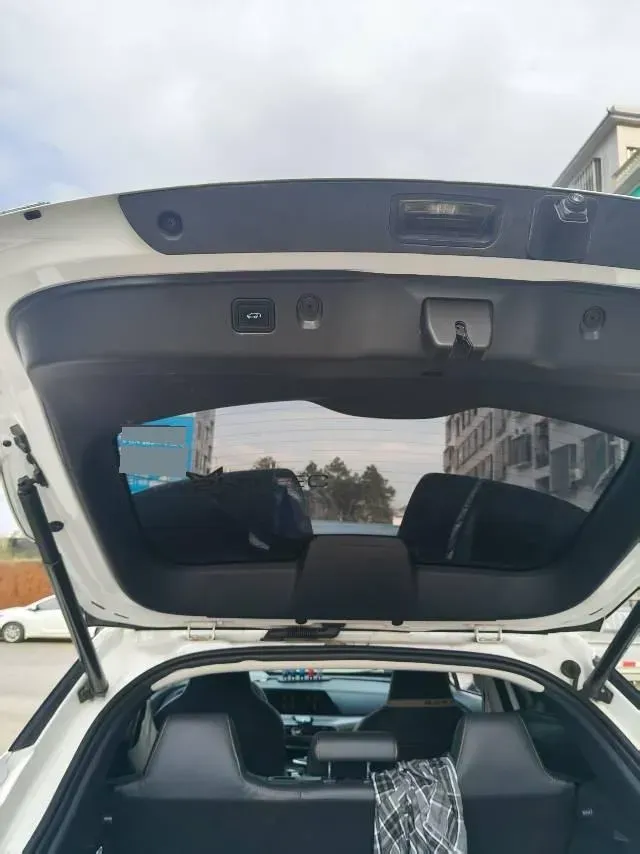 2020 ChangAn UNI-T 1.5T 180HP L4 7DCT,autocango,china used car exporter,china ev exporter,chinese used car exporter,chinese used ev exporter