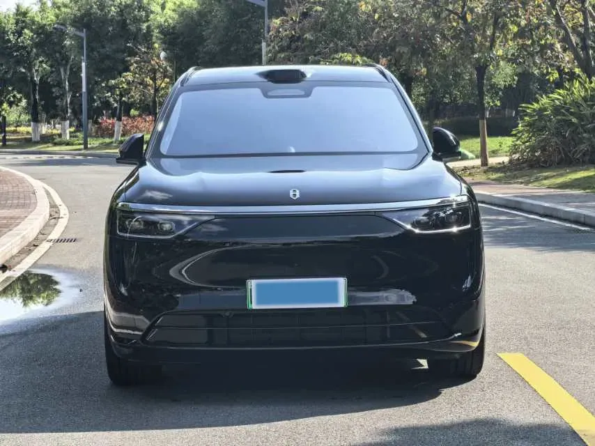 2025 AITO AITO M8 REEV 160HP REEV 53.4KWH,autocango,china used car exporter,china ev exporter,chinese used car exporter,chinese used ev exporter