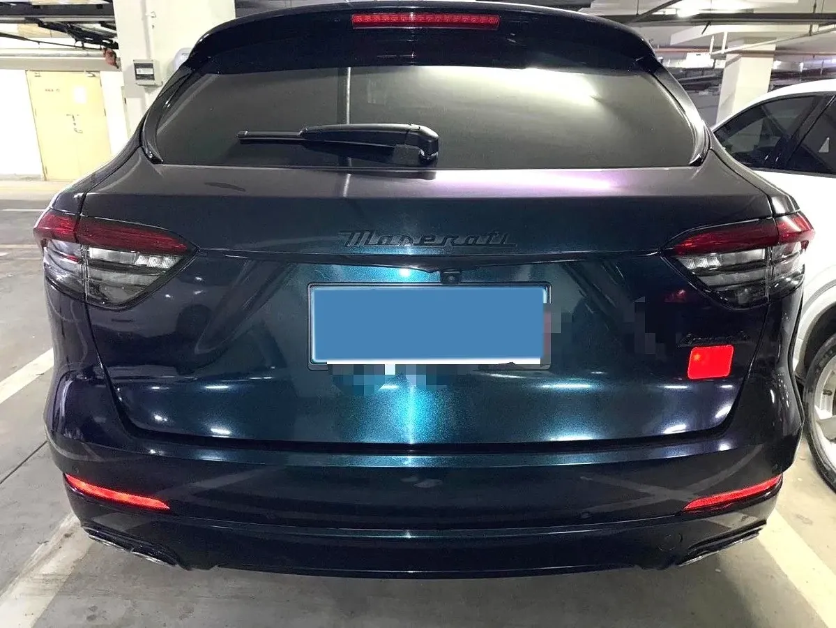 2022 Maserati Levante 2.0T 330HP L4 8AT,autocango,china used car exporter,china ev exporter,chinese used car exporter,chinese used ev exporter