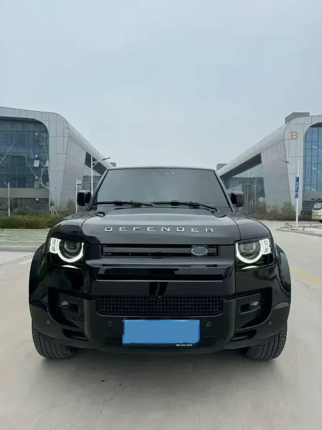 2024 Land Rover Defender 3.0T 400HP L6 8AT,autocango,china used car exporter,china ev exporter,chinese used car exporter,chinese used ev exporter