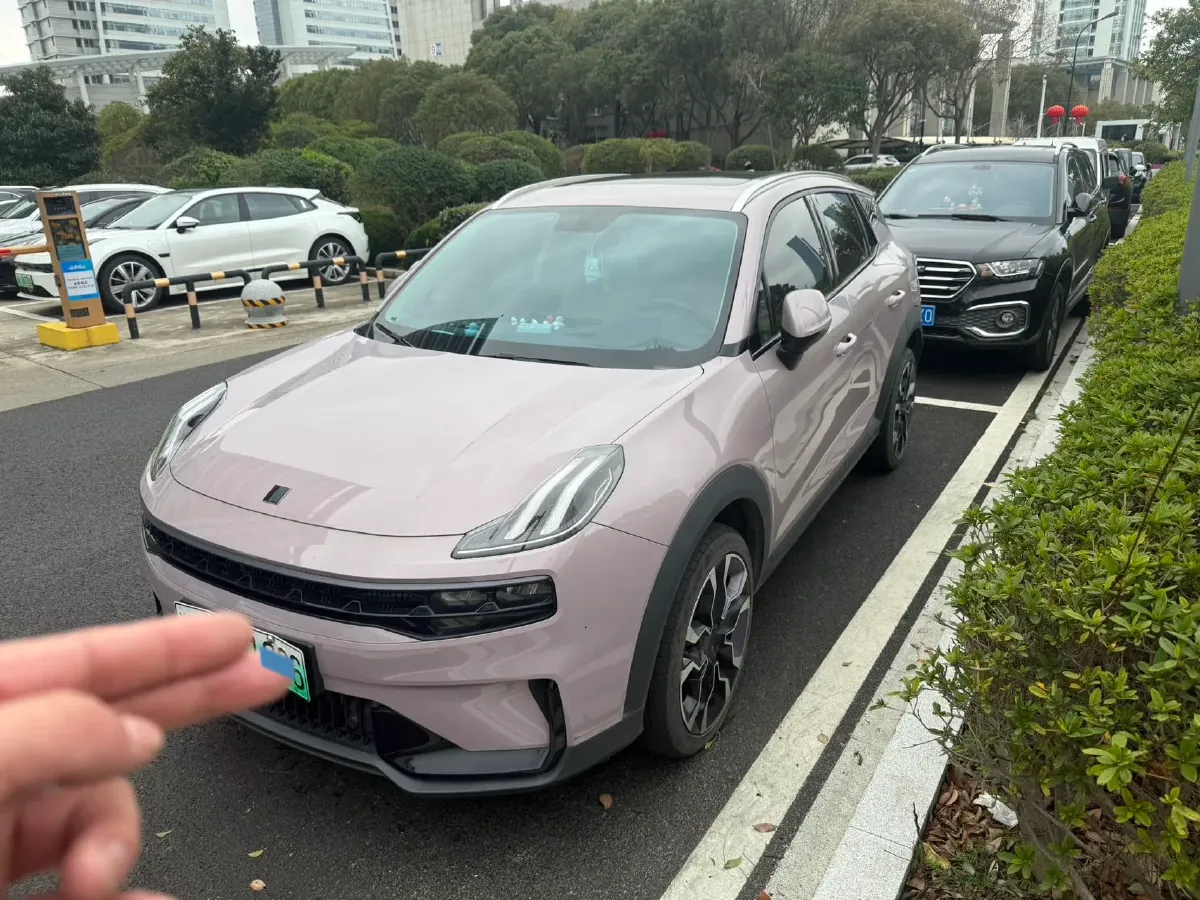 2022 Roewe i6 MAX BEV 61.1KWH,autocango,china used car exporter,china ev exporter,chinese used car exporter,chinese used ev exporter