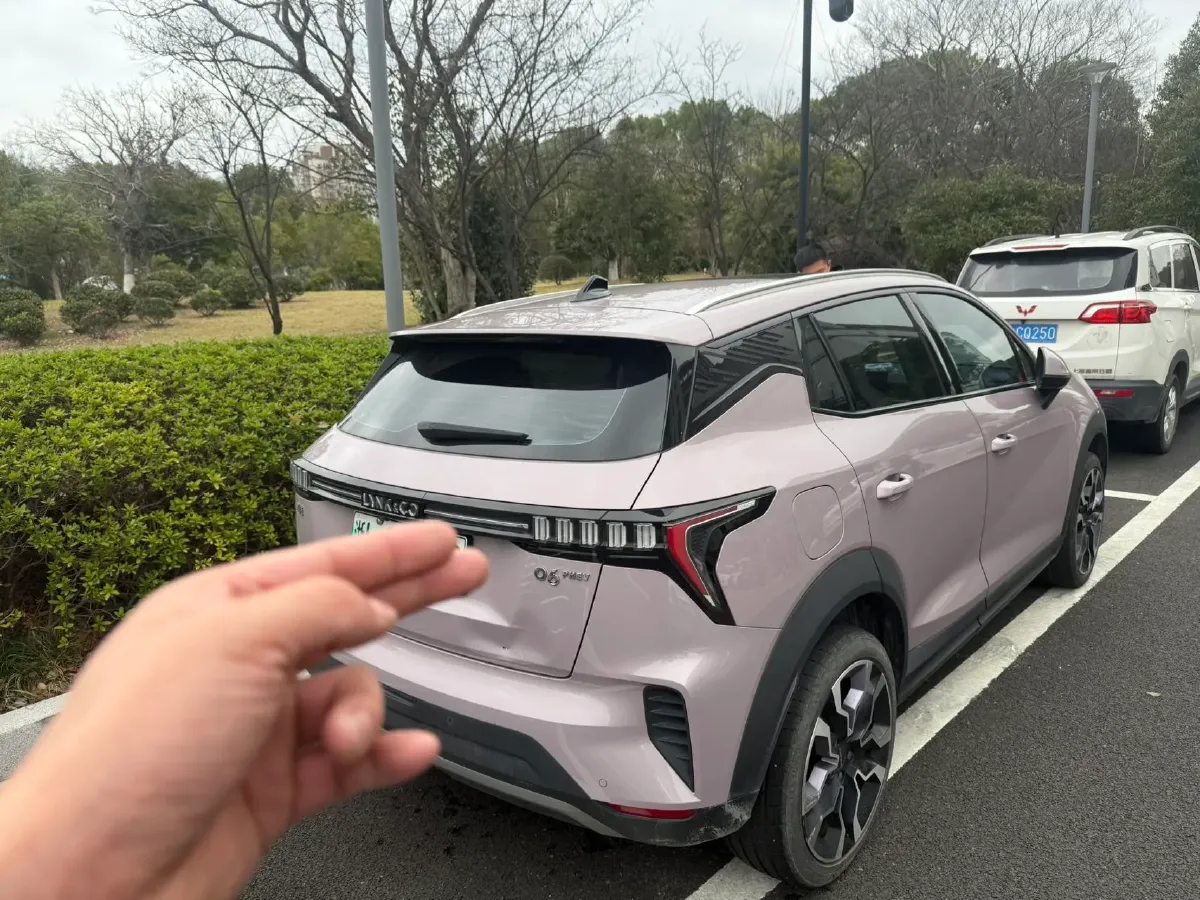 2022 Roewe i6 MAX BEV 61.1KWH,autocango,china used car exporter,china ev exporter,chinese used car exporter,chinese used ev exporter