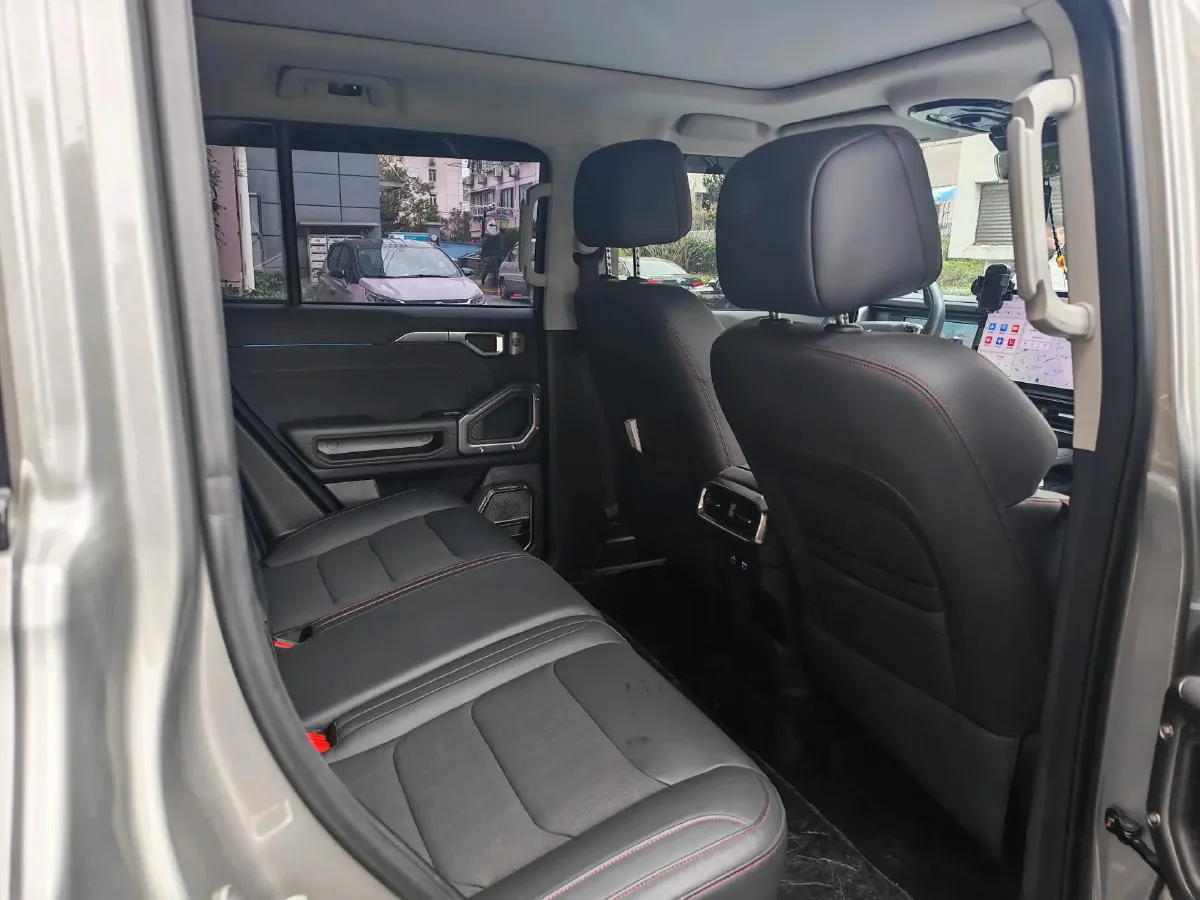 2023 Jetour Traveller 2.0T 254HP L4 8AT,autocango,china used car exporter,china ev exporter,chinese used car exporter,chinese used ev exporter