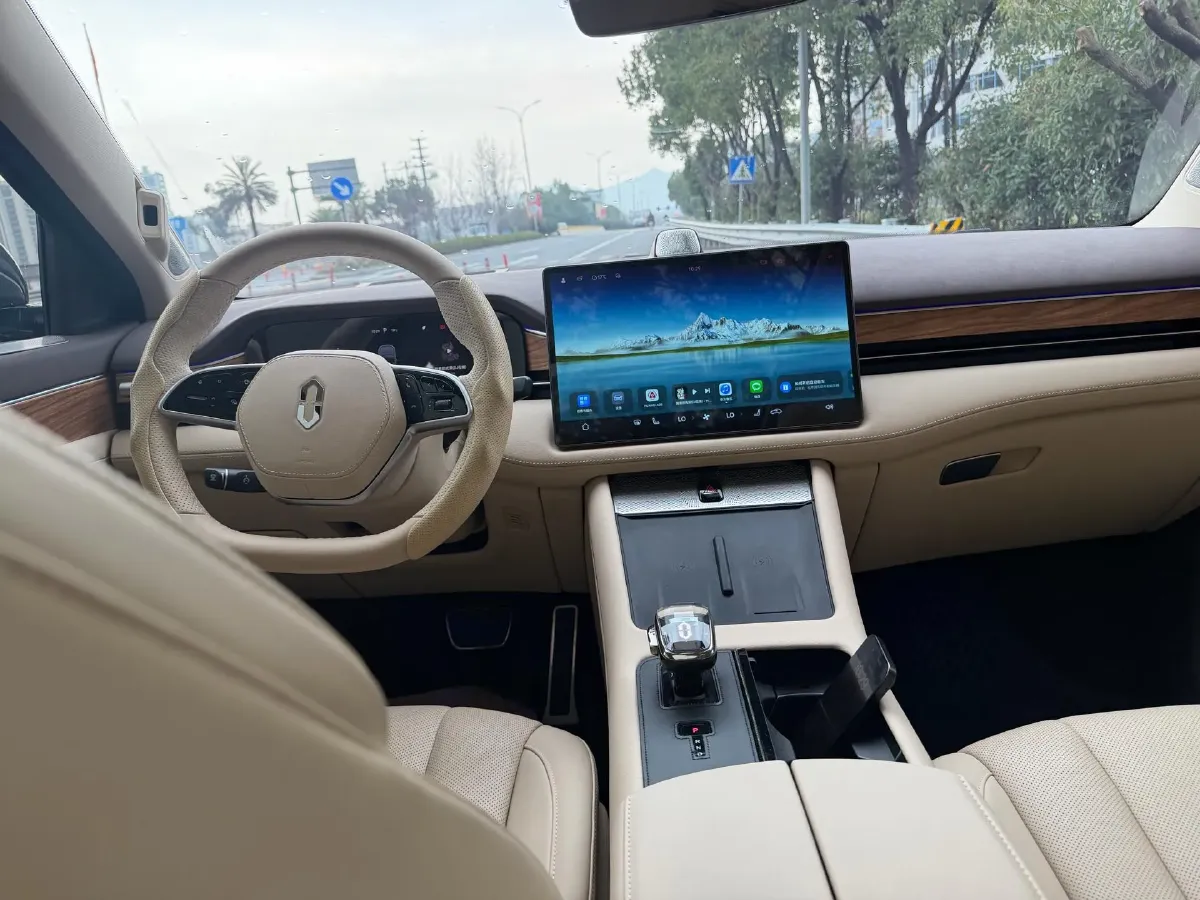 2024 AITO AITO M7 1.5T 152HP L4 REEV 42KWH,autocango,china used car exporter,china ev exporter,chinese used car exporter,chinese used ev exporter