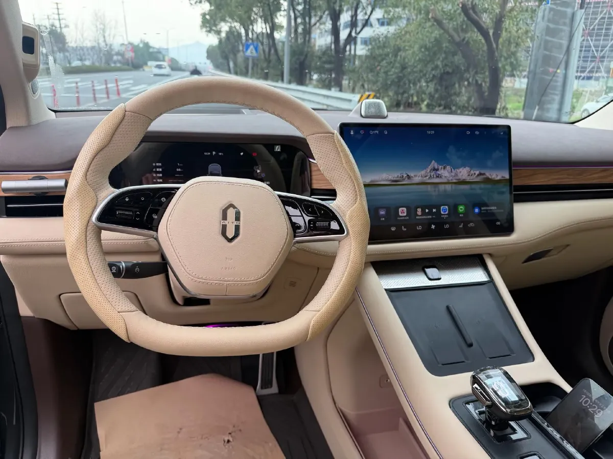 2024 AITO AITO M7 1.5T 152HP L4 REEV 42KWH,autocango,china used car exporter,china ev exporter,chinese used car exporter,chinese used ev exporter