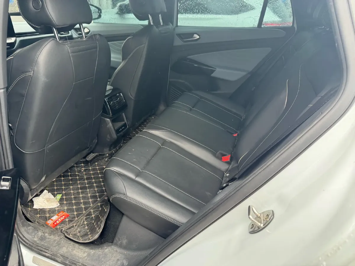 2023 Roewe iMAX8 2.0T 234HP L4 8AT,autocango,china used car exporter,china ev exporter,chinese used car exporter,chinese used ev exporter