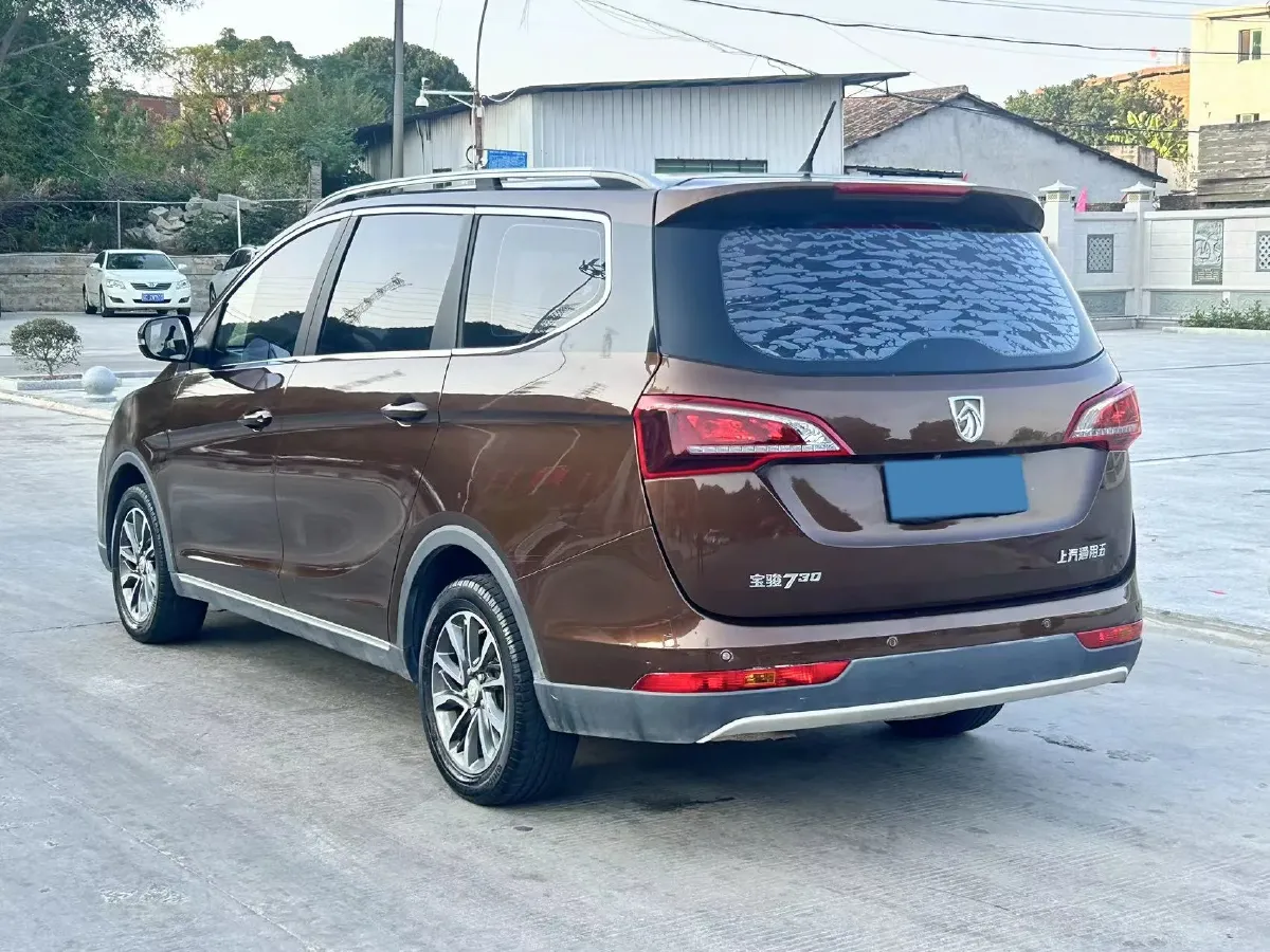 2019 BaoJun 730 1.5T 150HP L4 6DCT,autocango,china used car exporter,china ev exporter,chinese used car exporter,chinese used ev exporter