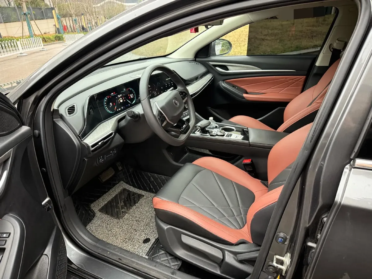 2022 ChangAn Eado 1.4T 160HP L4 7DCT,autocango,china used car exporter,china ev exporter,chinese used car exporter,chinese used ev exporter