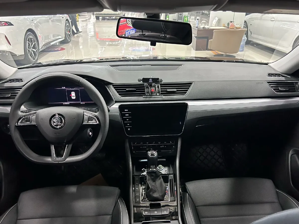 2024 Skoda Superb 1.4T 150HP L4 7DCT,autocango,china used car exporter,china ev exporter,chinese used car exporter,chinese used ev exporter