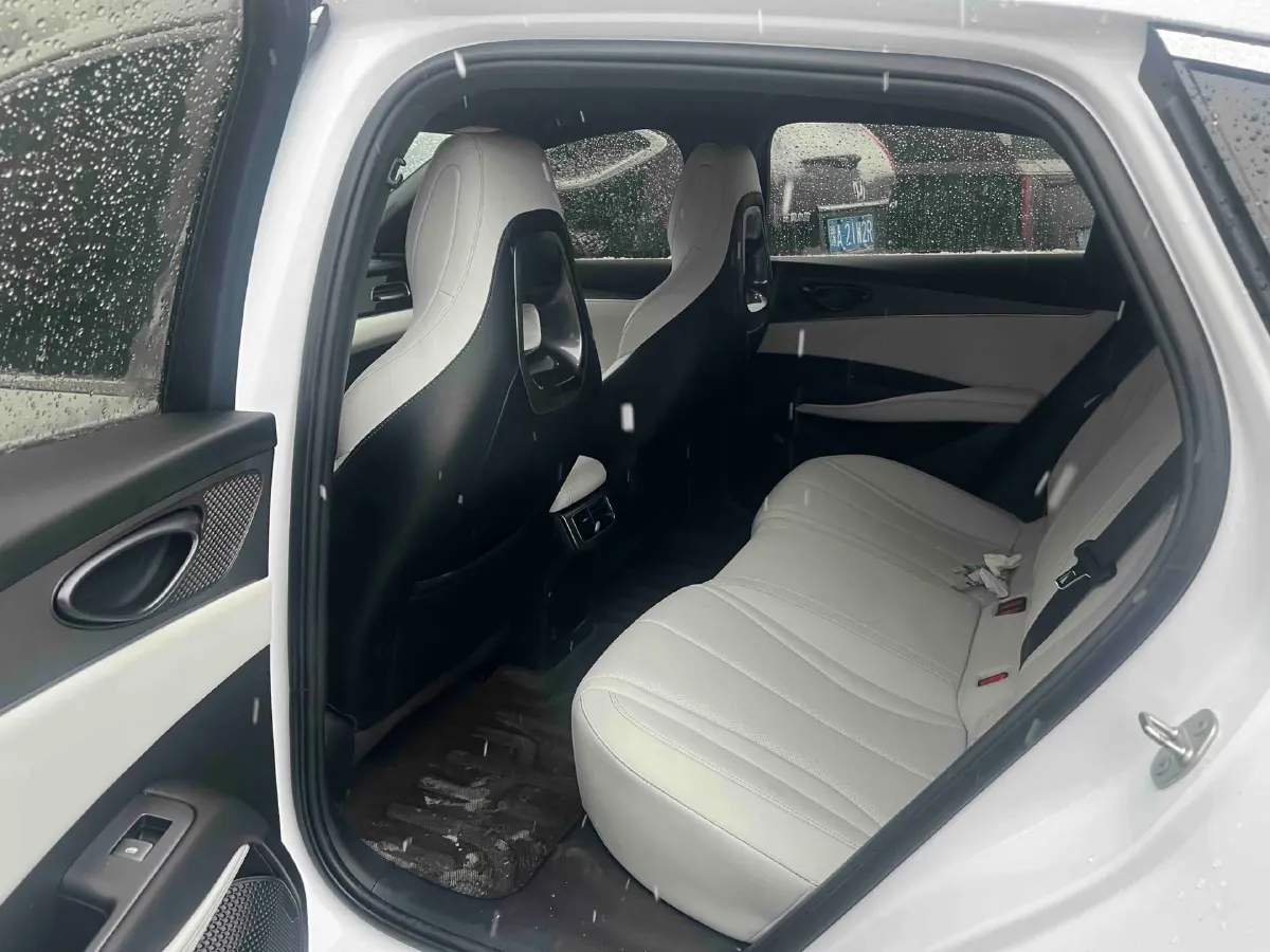 2024 BYD Seal 06 1.5L 101HP L4 E-CVT PHEV 15.87KWH,autocango,china used car exporter,china ev exporter,chinese used car exporter,chinese used ev exporter