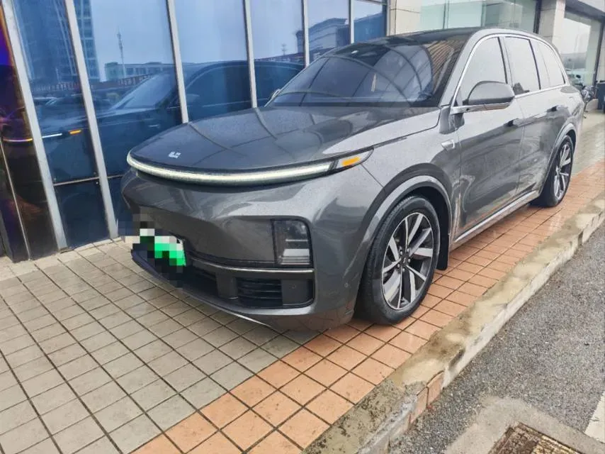 2023 Li L8 Range Extended 154HP REEV 40.9KWH,autocango,china used car exporter,china ev exporter,chinese used car exporter,chinese used ev exporter