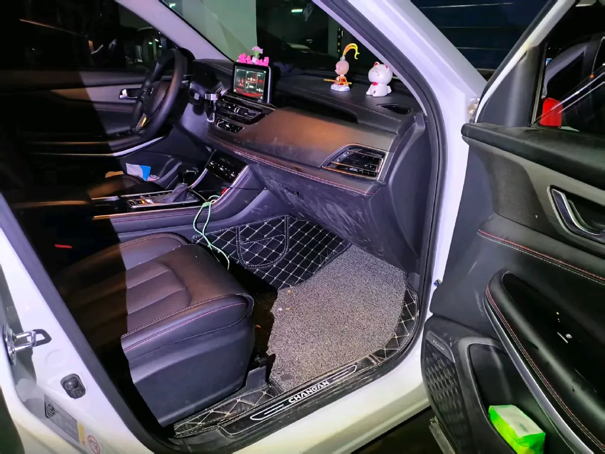 2021 ChangAn CS75 1.5T 178HP L4 7DCT,autocango,china used car exporter,china ev exporter,chinese used car exporter,chinese used ev exporter