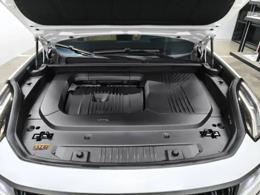 2021 LYNK&CO 09 EM-P 2.0T 254HP L4 8AT PHEV 18.83KWH,autocango,china used car exporter,china ev exporter,chinese used car exporter,chinese used ev exporter