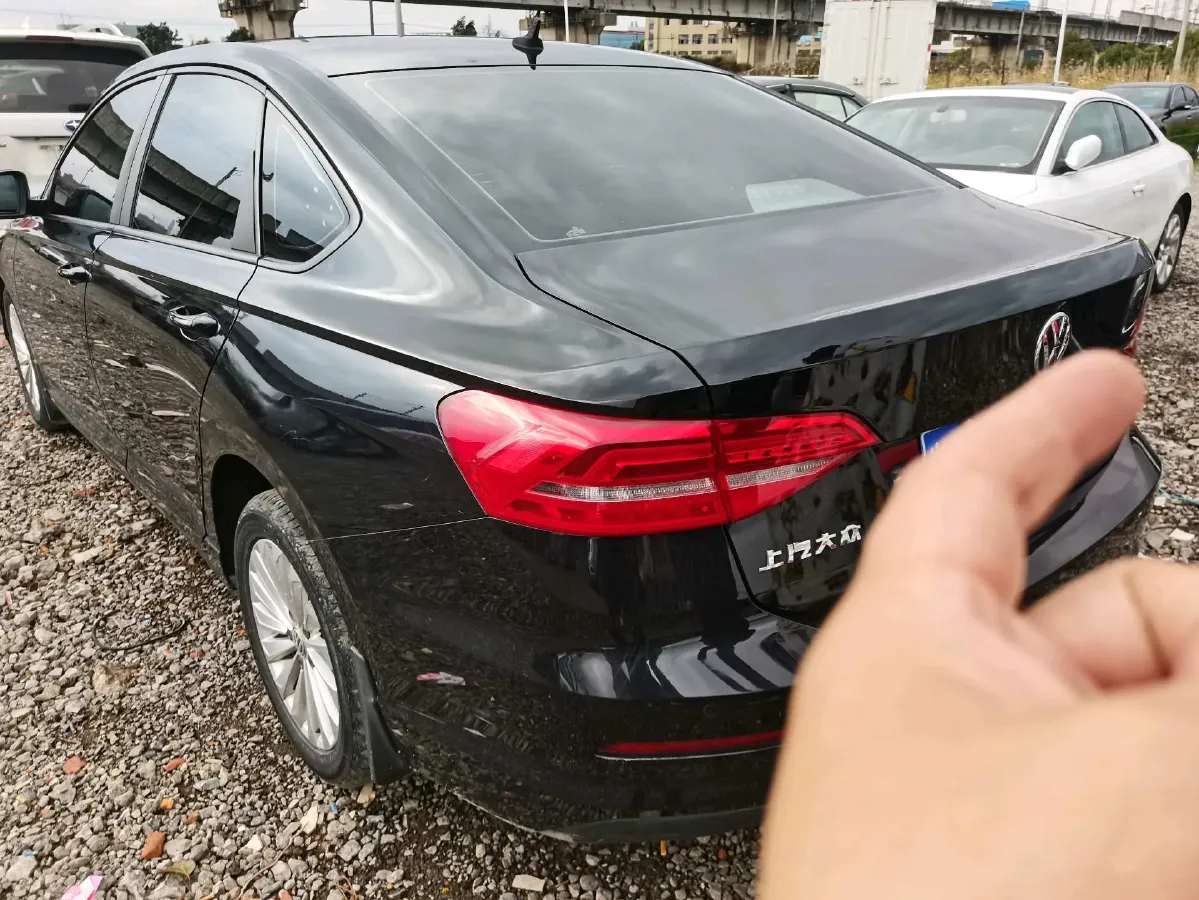 2018 Landwind XiaoYao 1.5T 163HP L4 CVT,autocango,china used car exporter,china ev exporter,chinese used car exporter,chinese used ev exporter