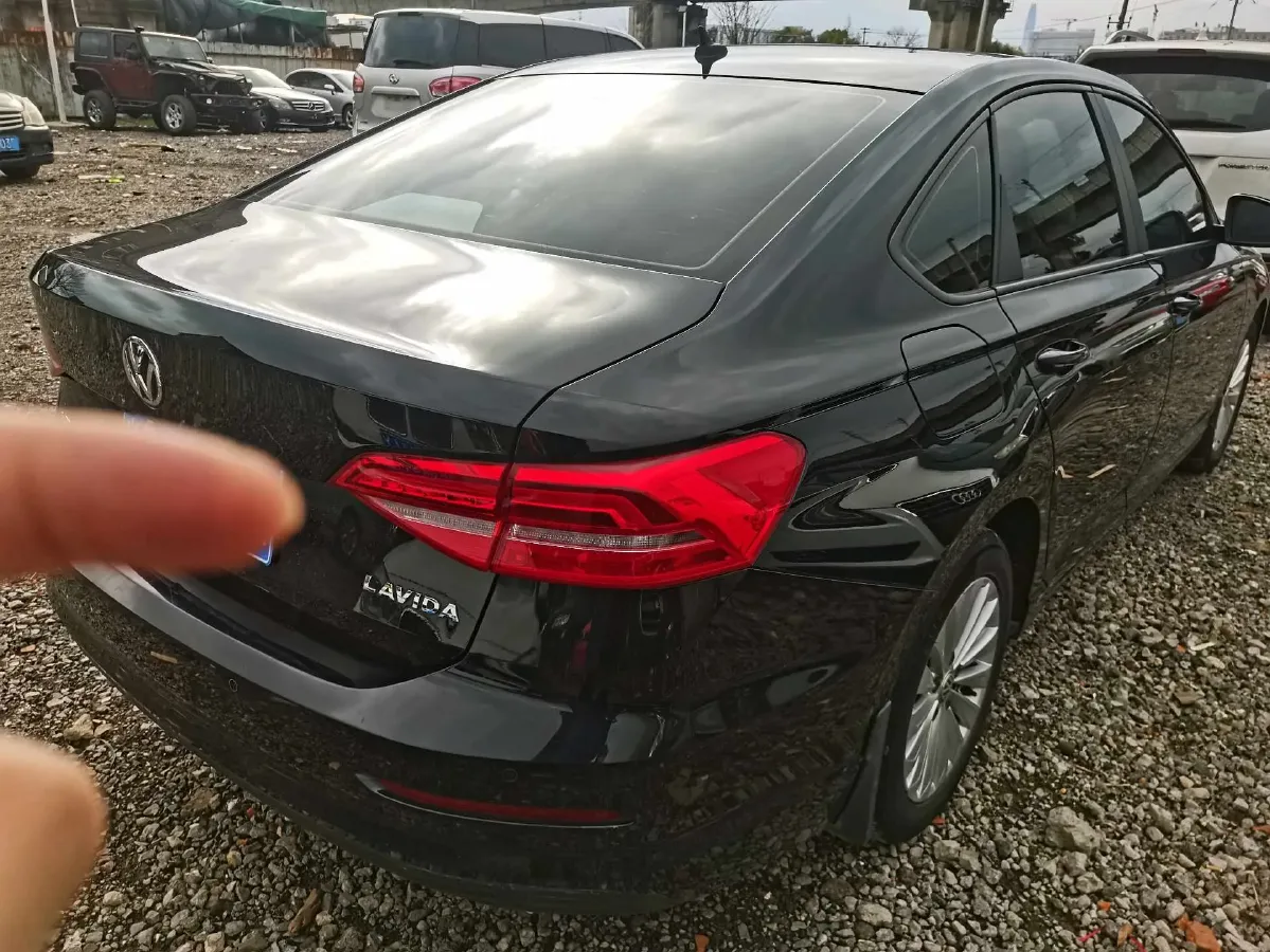 2018 Landwind XiaoYao 1.5T 163HP L4 CVT,autocango,china used car exporter,china ev exporter,chinese used car exporter,chinese used ev exporter