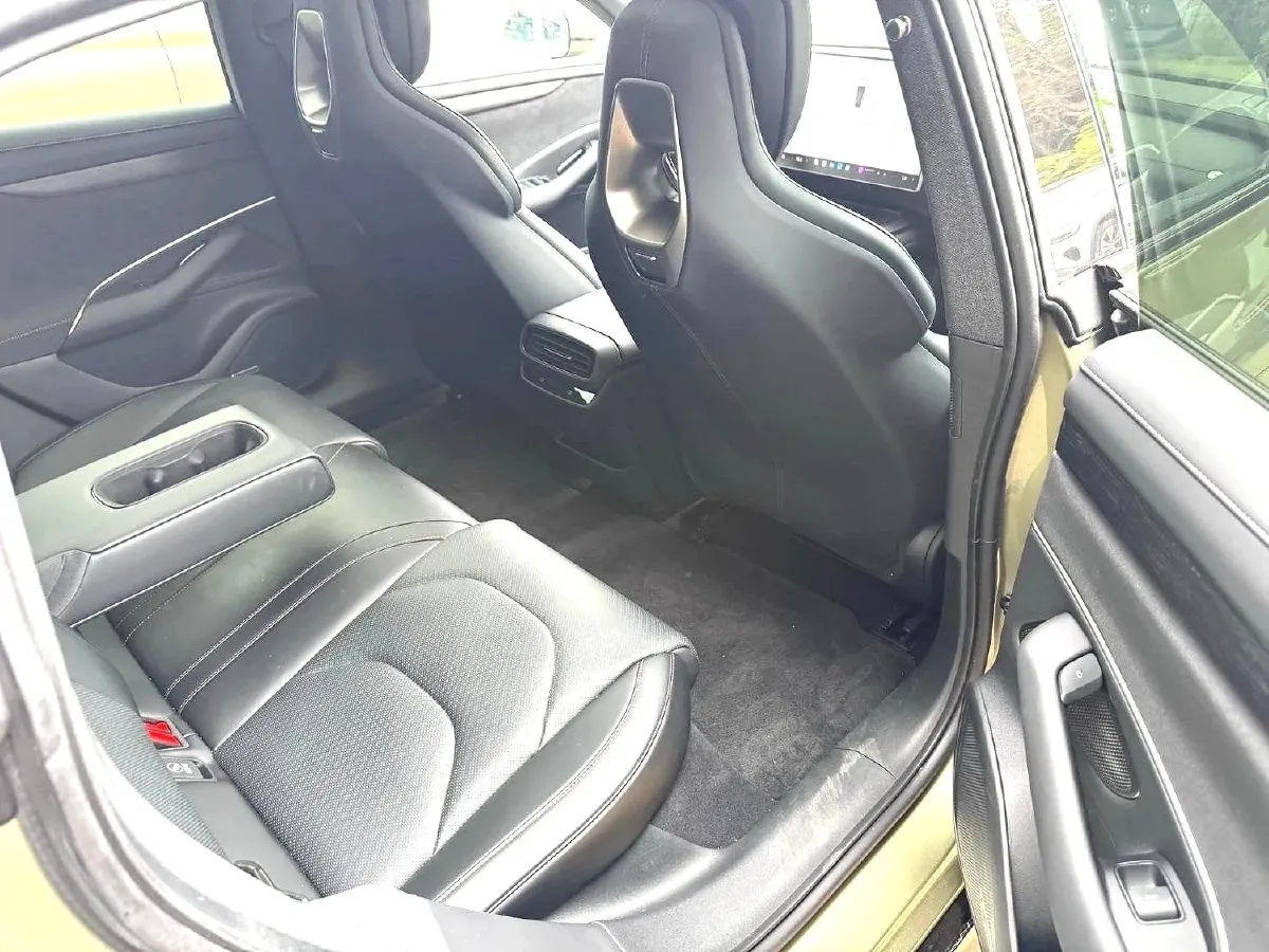 2024 MI SU7 BEV 94.3KWH,autocango,china used car exporter,china ev exporter,chinese used car exporter,chinese used ev exporter